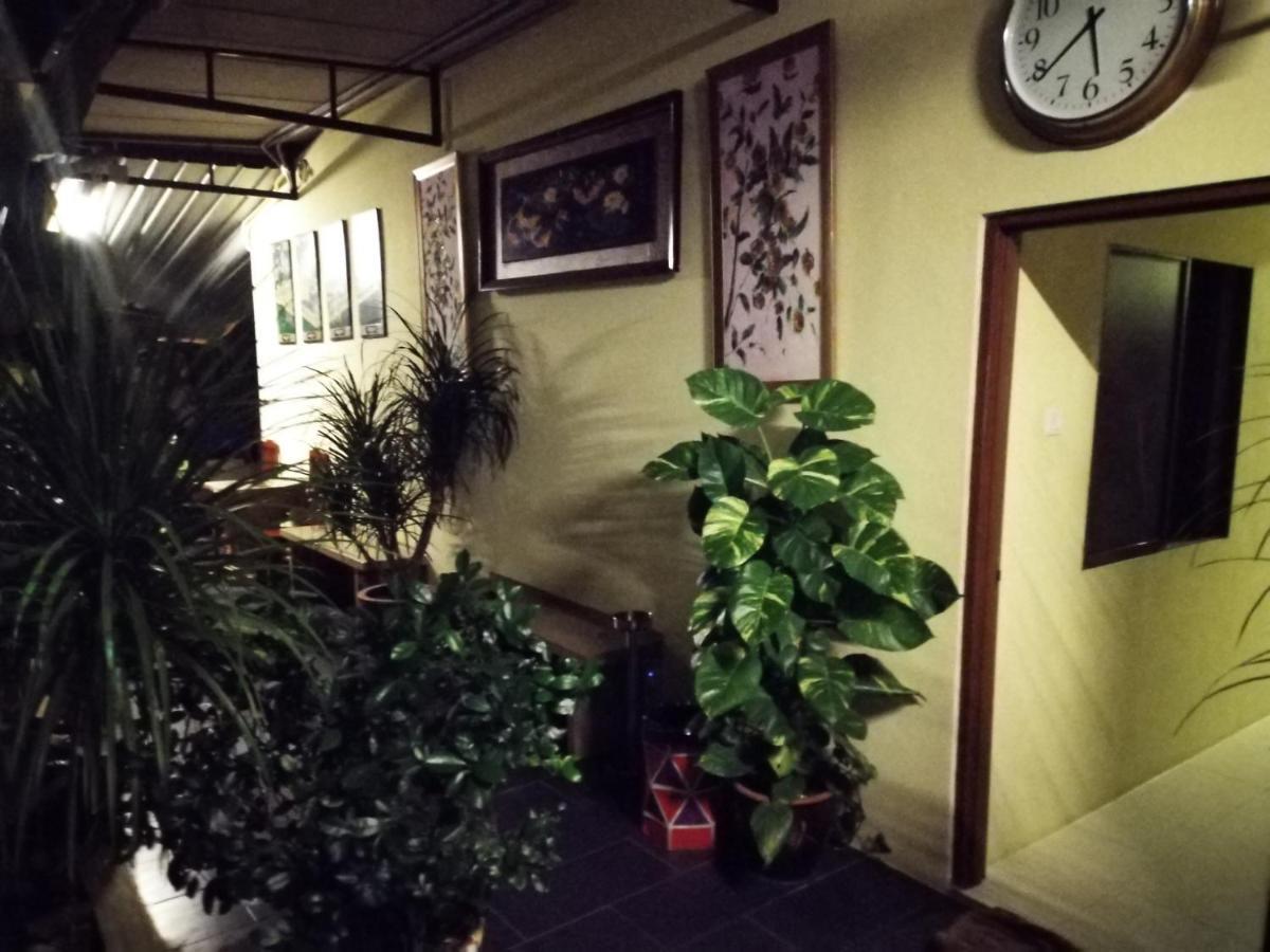 Check Inn ジョホールバル エクステリア 写真